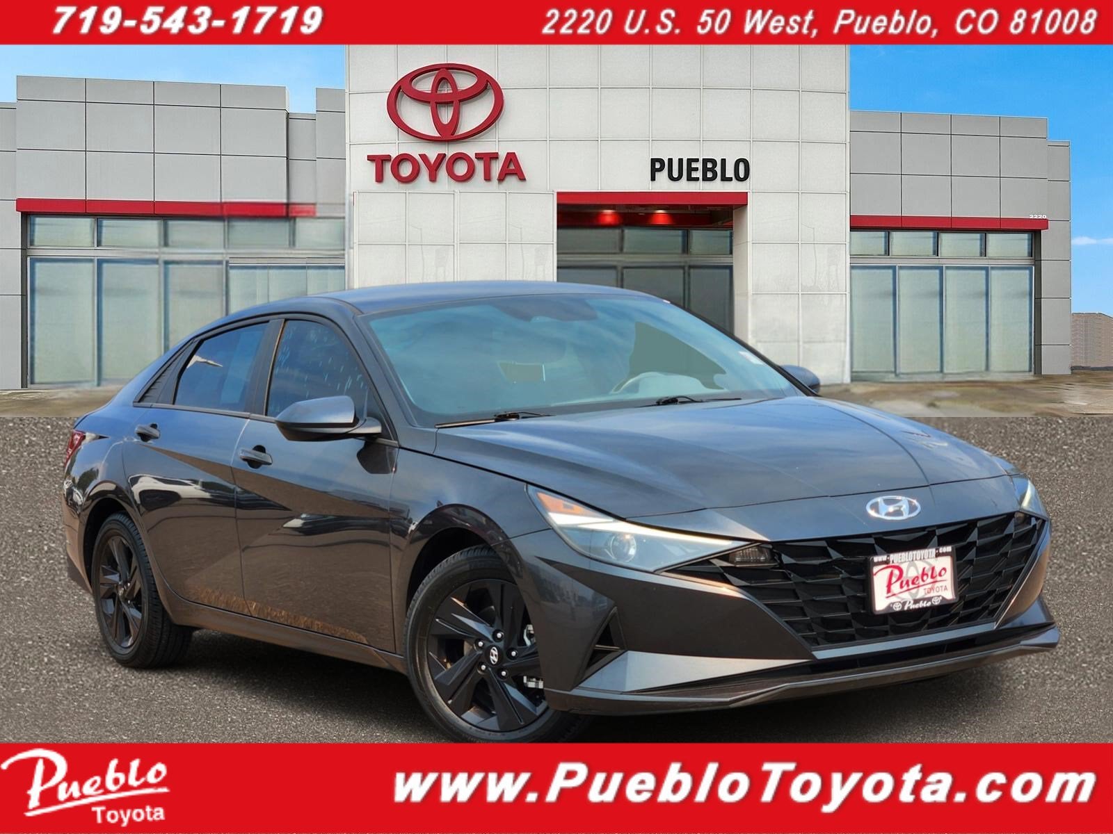 2021 Hyundai Elantra SEL in Portofino Gray — front three-quarter view