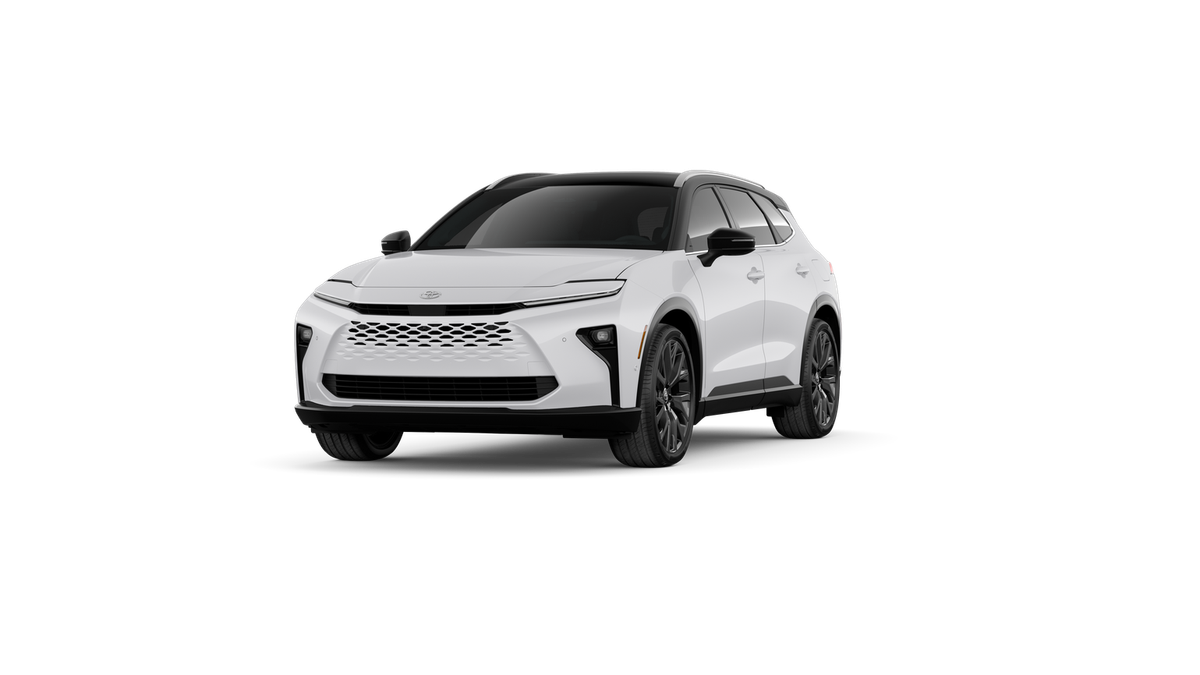 2026 Toyota Toyota Crown Signia Limited in Oxygen White With Black Roof <a role='button' class='viewDgDisclaimersButton'...